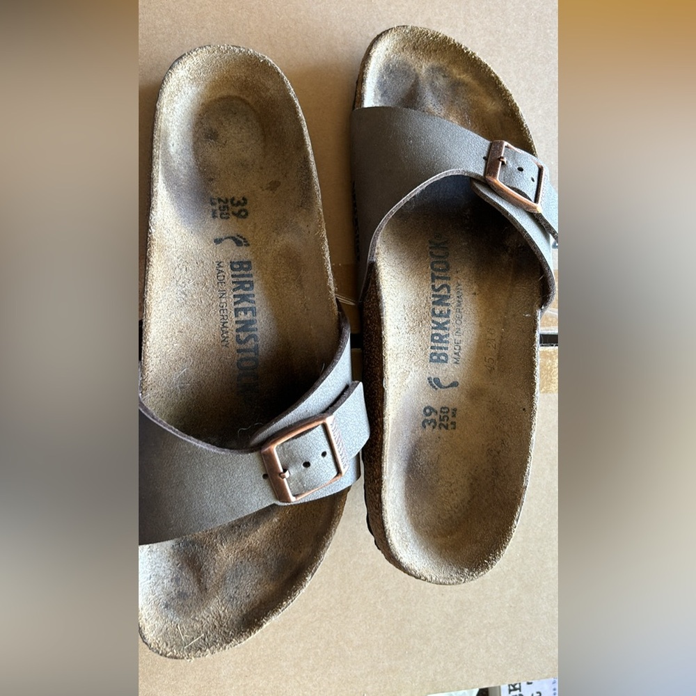 EUC Birkenstock Madrid originals
